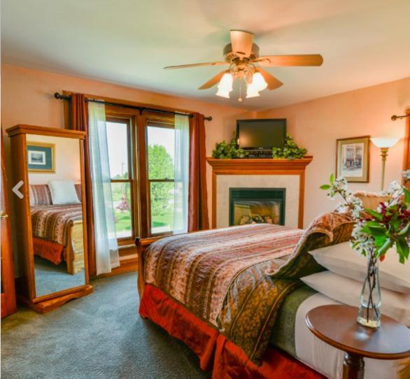 Country Hermitage Bed & Breakfast Acme Exteriör bild